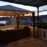 Bagaric Διαμέρισμα Τρογκίρ