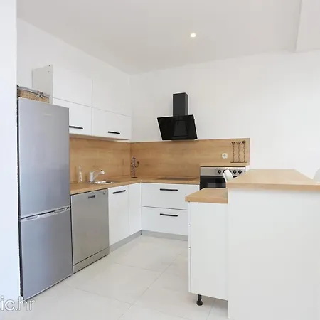Apartment Bagaric *