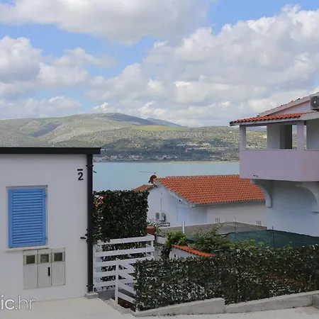 Bagaric Apartment