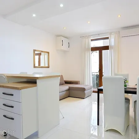 Apartment Bagaric *