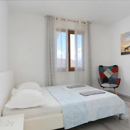 Apartment Bagaric *